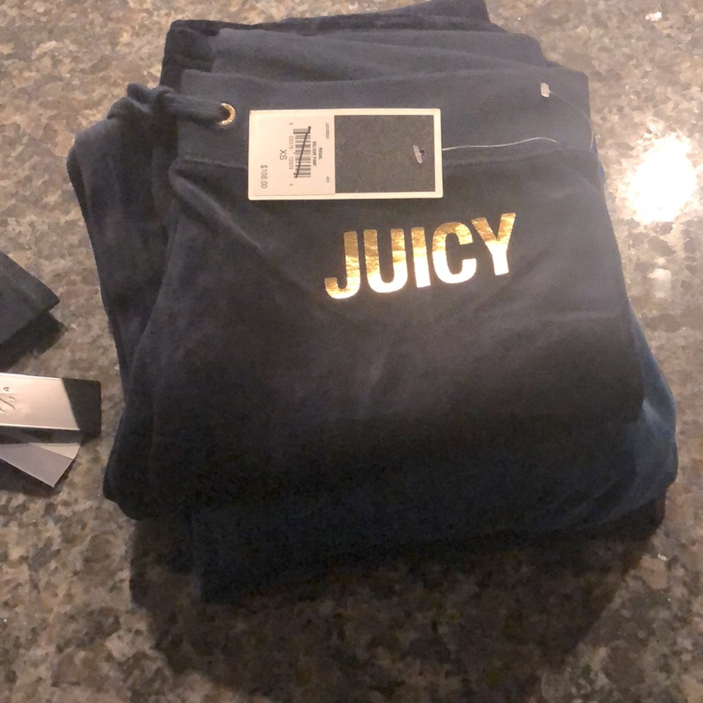 XS wide/straight leg sweat pants by Juicy!